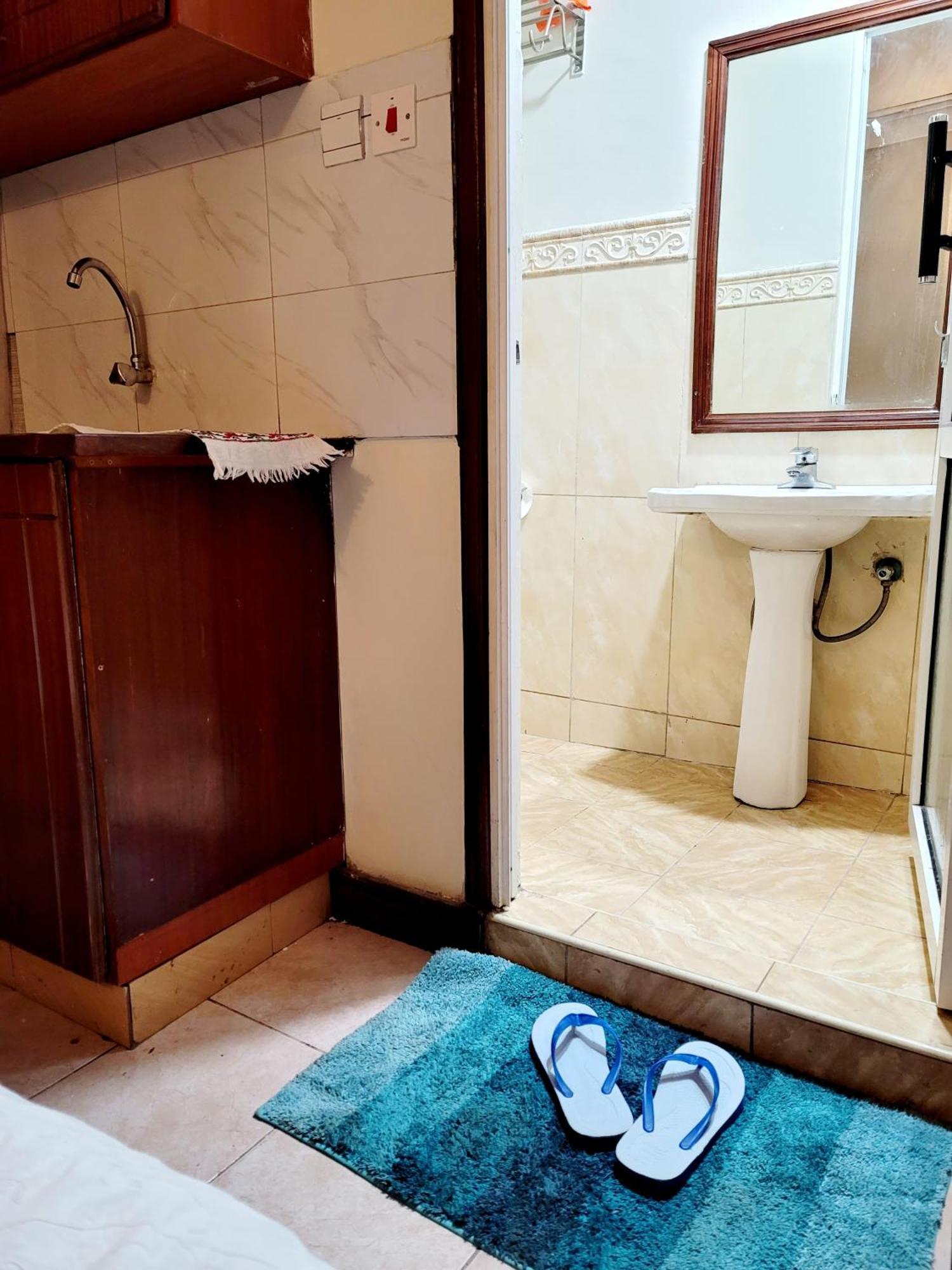 Sunrise Blue Moon B&B ניירובי מראה חיצוני תמונה