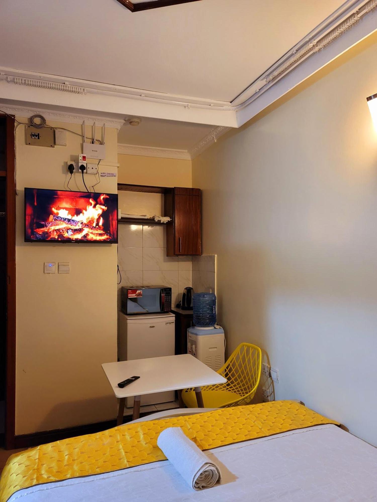 Sunrise Blue Moon B&B ניירובי מראה חיצוני תמונה